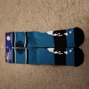HIC Hawaiian Island Creation No Barefoot Technology Long Sock